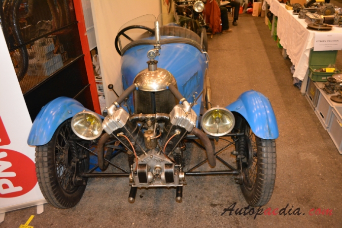 Darmont Special 1927-1934 (1932 three wheeler), front view