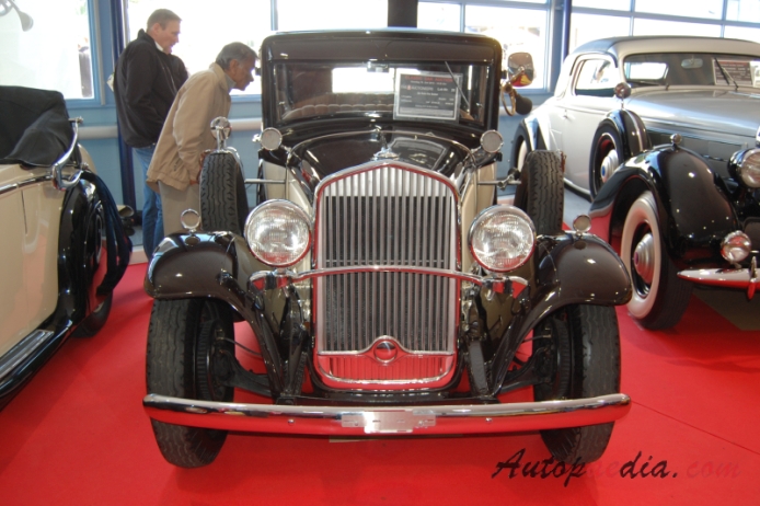 DeSoto Series K-SA 1929-1932 (1930 Six Sedan 4d), przód