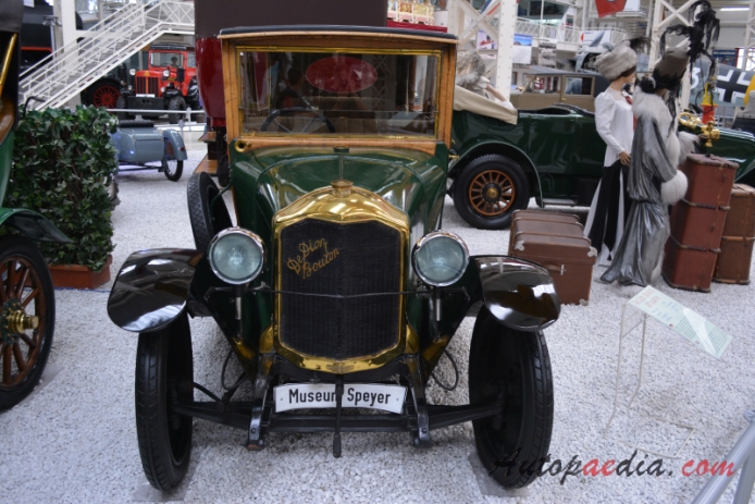 De Dion-Bouton 1922 (limousine 4d), front view
