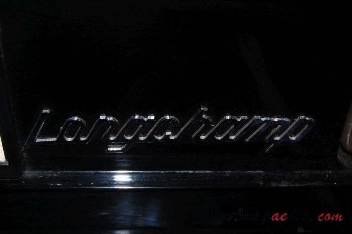 De Tomaso Longchamp 1972-1989 (1976 Spider Pavesi 2d), rear emblem  