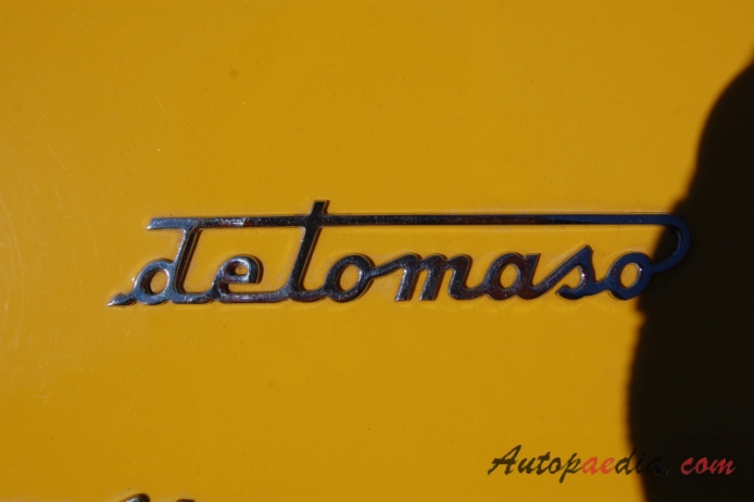 De Tomaso Mangusta 1967-1971, rear emblem  