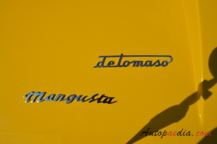 De Tomaso Mangusta 1967-1971, emblemat tył 