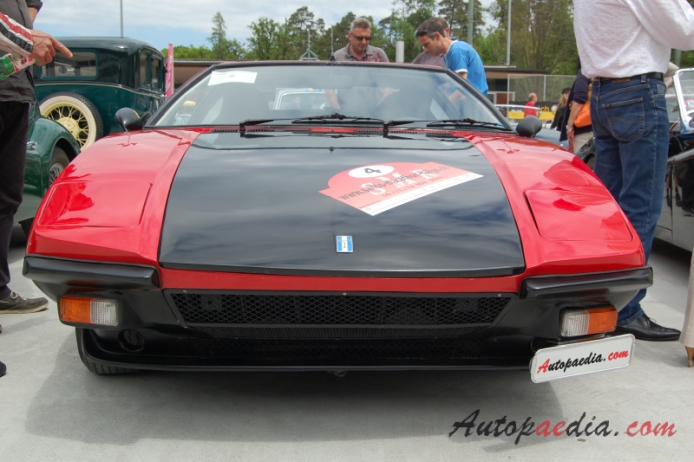 De Tomaso Pantera 1971-1993 (1972 GTS), przód