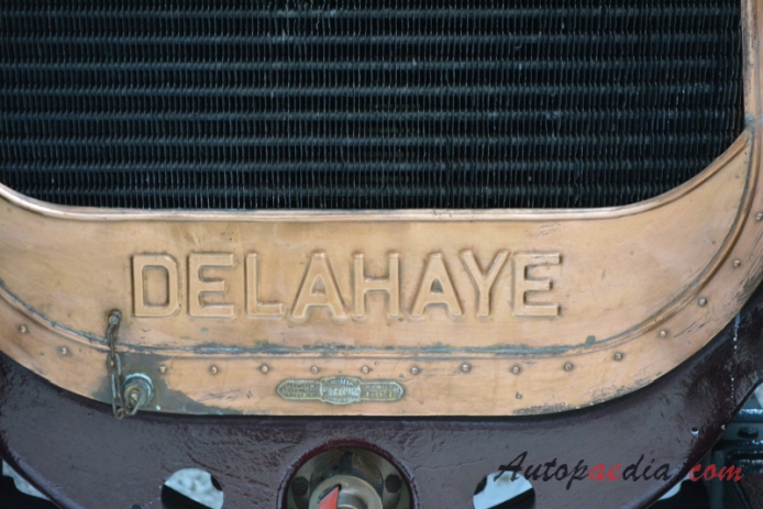 Delahaye 1914 (Fesselballonwagen), front emblem  