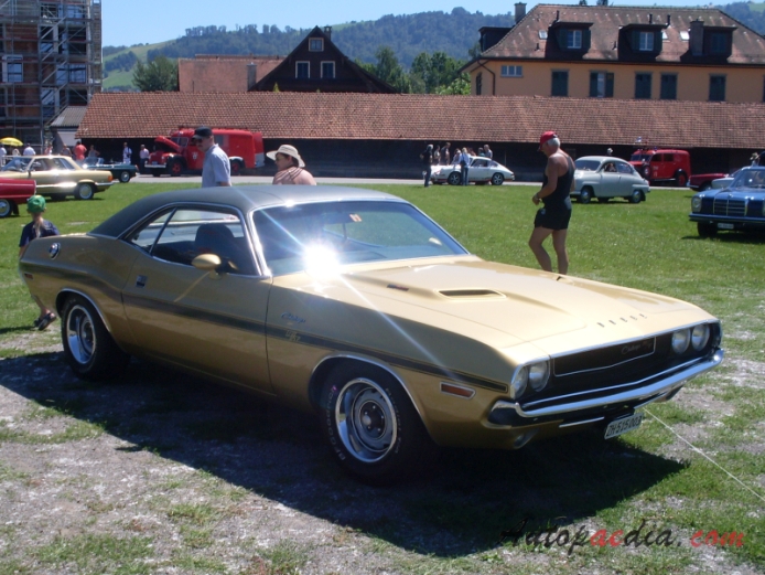 Dodge Challenger 1. generacja 1970-1974 (1970 383 Magnum R/T hardtop), prawy przód