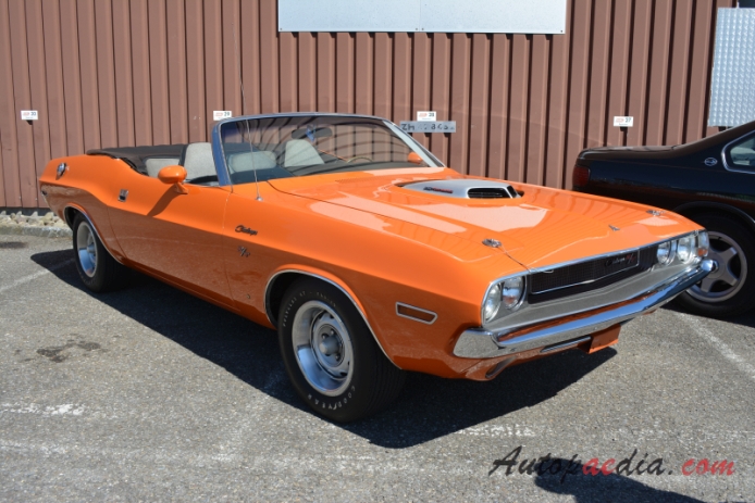 Dodge Challenger 1st generation 1970-1974 (1970 R/T 340 Four barrel convertible), right front view