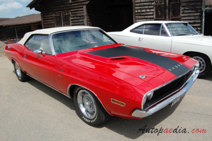 Dodge Challenger 1st generation 1970-1974 (1970 R/T 440 Magnum convertible), right front view