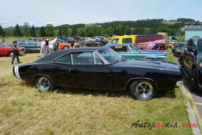 Dodge Charger B-body 2nd generation 1968-1970 (1968 hardtop 2d), right side view