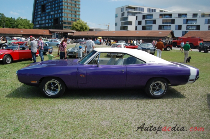 Dodge Charger B-body 2nd generation 1968-1970 (1970 R/T hardtop 2d), left side view