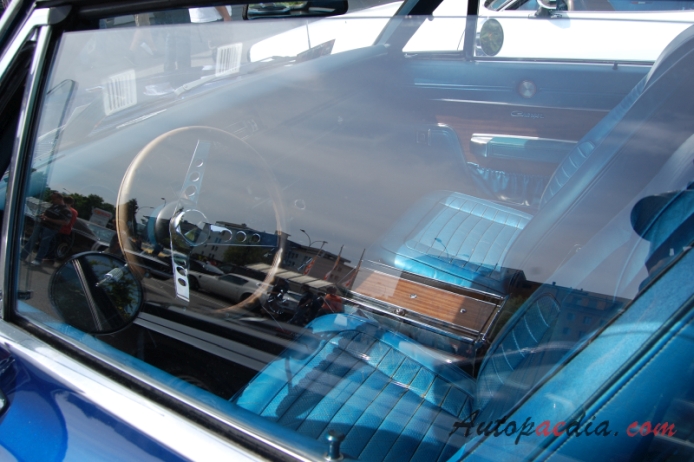 Dodge Charger B-body 2. generacja 1968-1970 (1970 R/T hardtop 2d), wnętrze