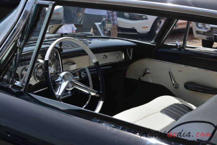 Dodge Coronet 4. generacja 1957-1959 (1959 hardtop 2d), wnętrze