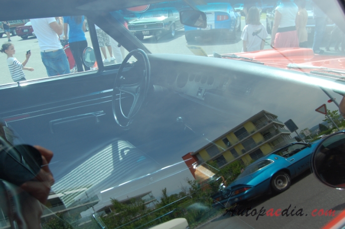 Dodge Coronet 5. generacja 1965-1970 (1969 R/T hardtop 2d), wnętrze