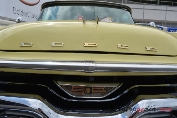 Dodge Custom Royal 1955-1959 (1957 sedan 4d), front emblem  