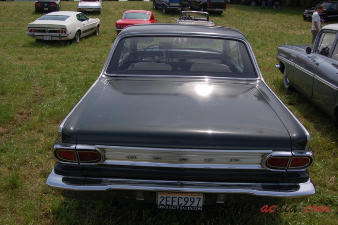 Dodge Dart 3. generacja 1963-1966 (1966 hardtop Coupé 2d), tył