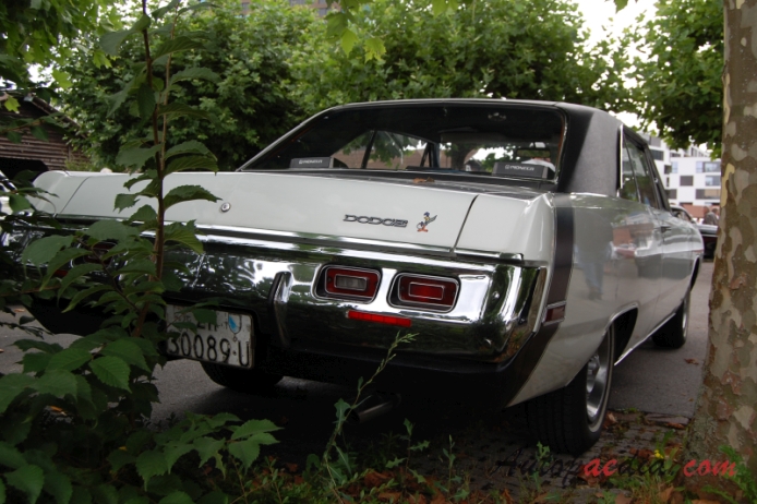 Dodge Dart 4th generation 1967-1976 (1971 hardtop 2d), right rear view