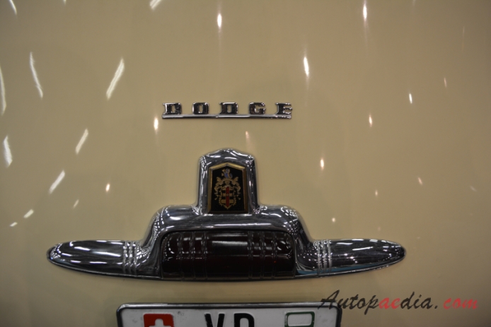 Dodge Deluxe D-24 1946-1949 (1947 sedan 4d), rear emblem  