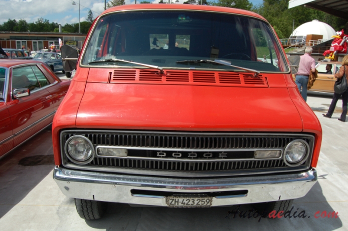 Dodge Ram Van 1st generation 1971-1978 (1971-1973 Tradesman Mowag), front view