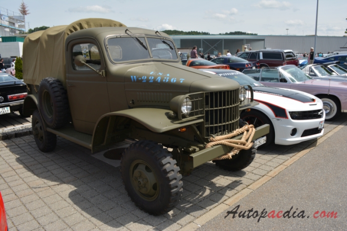 Dodge WC series 1940-1945 (1941 WC-12 pojazd wojskowy), prawy przód