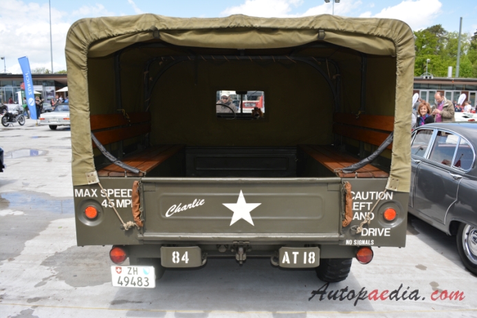 Dodge WC series 1940-1945 (1943 WC-52 military truck)), rear view