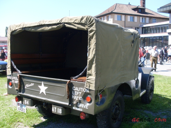 Dodge WC series 1940-1945 (1943 WC-52 military truck)), right rear view