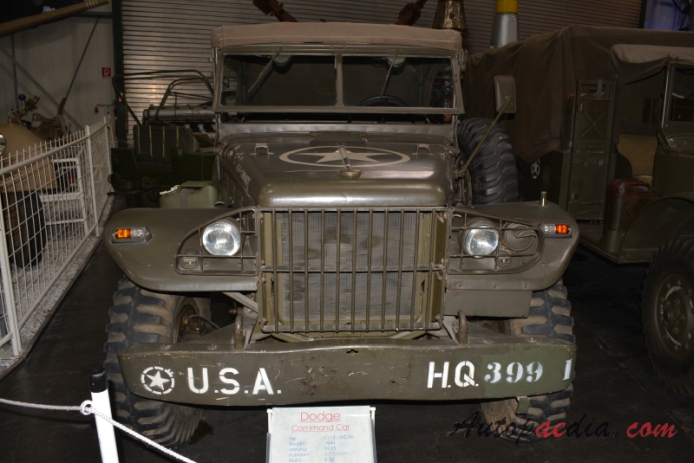 Dodge WC series 1940-1945 (1944 T214 WC-56 Command Car pojazd wojskowy)), przód