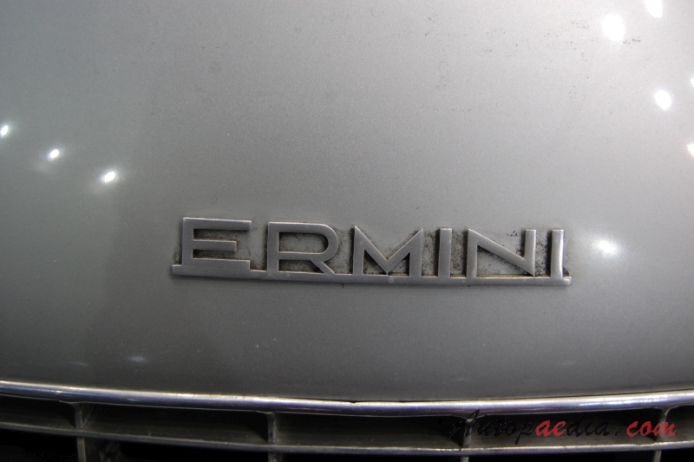 Ermini 1955 (Fiat Ermini 1100 Sport roadster 2d), front emblem  
