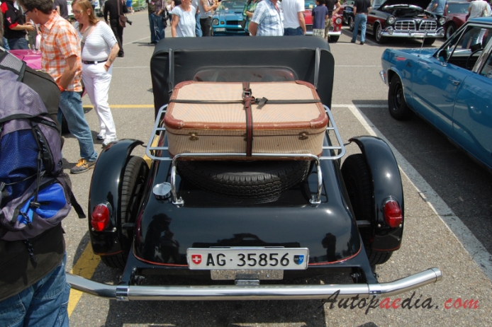 Excalibur 1965-1997 (1965-1969 Series I roadster 2d), tył