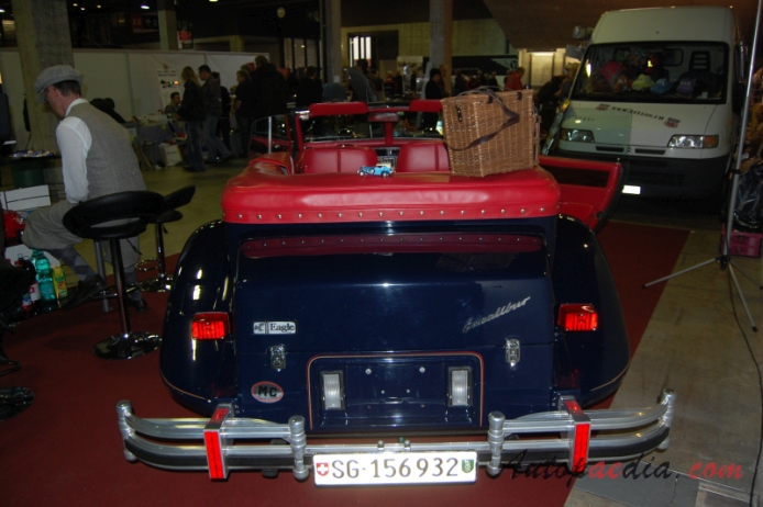 Excalibur 1965-1997 (1984 Phaeton Series IV), rear view