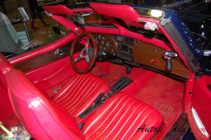Excalibur 1965-1997 (1984 Phaeton Series IV), interior
