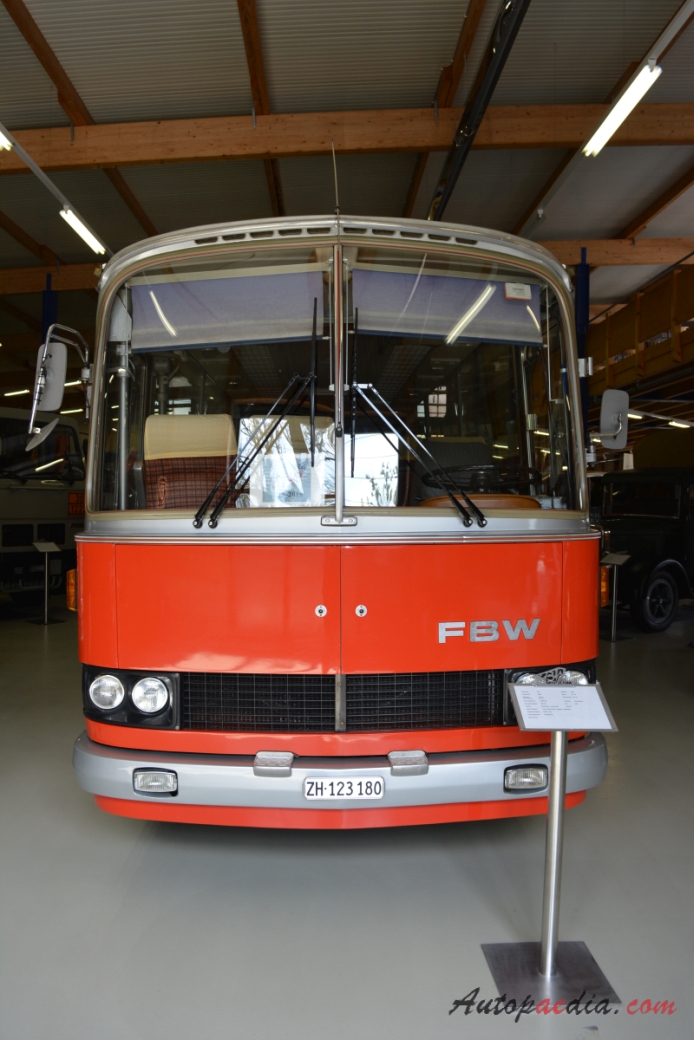 FBW 50U 1952-1983 (1976 Ramseier und Jenzer FBW 50U EU 3A Frutigen-Adelbogen Automobilverkehr AG coach), front view