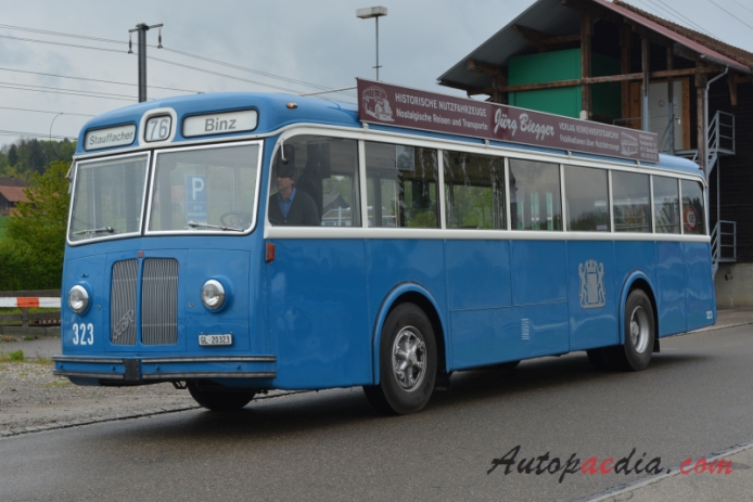 FBW 51 UV (C50-U/BU4) 1953-1954 (1954 VBZ 323 customized front city bus), left front view