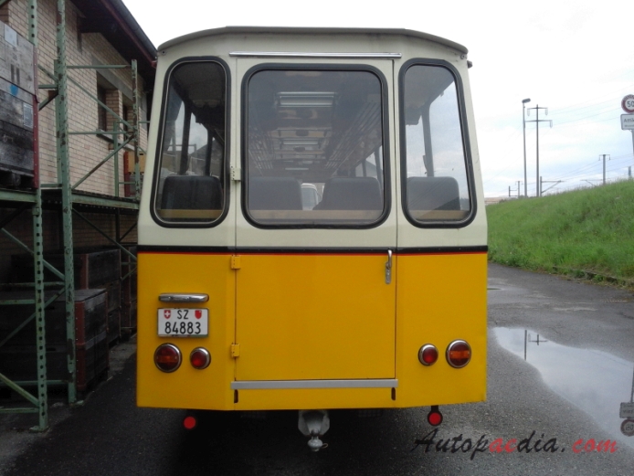 FBW B50-U (C50-U/BU4) 1952-1983 (1968 50U 54R VST Postauto Alpenwagen IV-U), tył