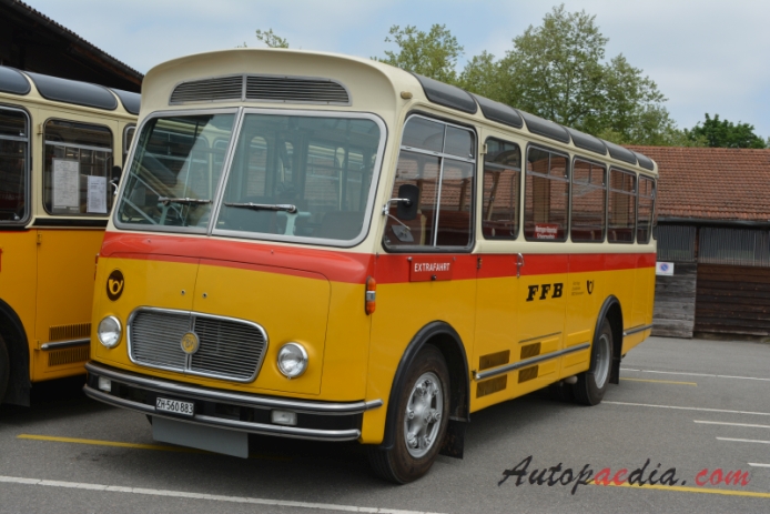 FBW C35-U 1960-1968 (1962-1965 PC35-U Postauto Alpenwagen III-U FFB Fritz Frutig Birmensdorf), lewy przód