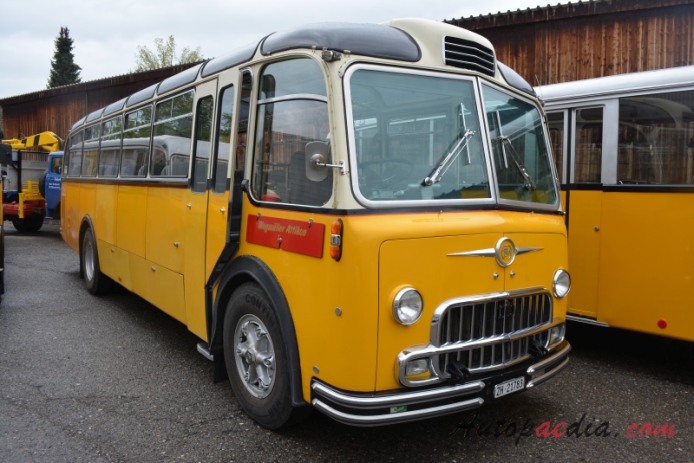 FBW C40-U 1955-1964 (1988 FBW C40-U Haifisch Wegmüller Attikon Postauto Alpenwagen IV-U), prawy przód