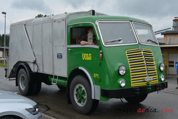 FBW Frontlenker (cab over engine) 1947-1985 (195x unknown model Volg dust-cart), right front view
