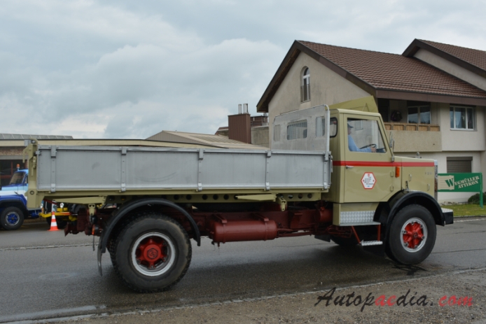 FBW Hauber (kabina za silnikiem) 1919-1985 (1971 FBW L70 Michael Röllin Holzhäusern wywrotka), prawy bok