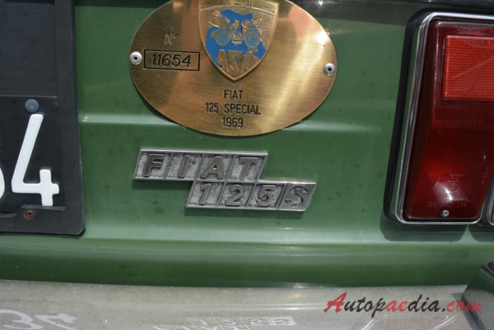 Fiat 125 1967-1972 (1969 Fiat 125 Special sedan 4d), emblemat tył 