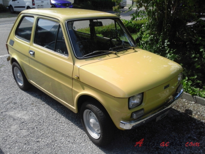Fiat 126 1972-2000 (1972-1976 fastback 2d), right front view