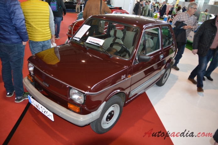 Fiat 126 1972-2000 (1983 Fiat 126 Bambino 650 Red fastback 2d), left front view