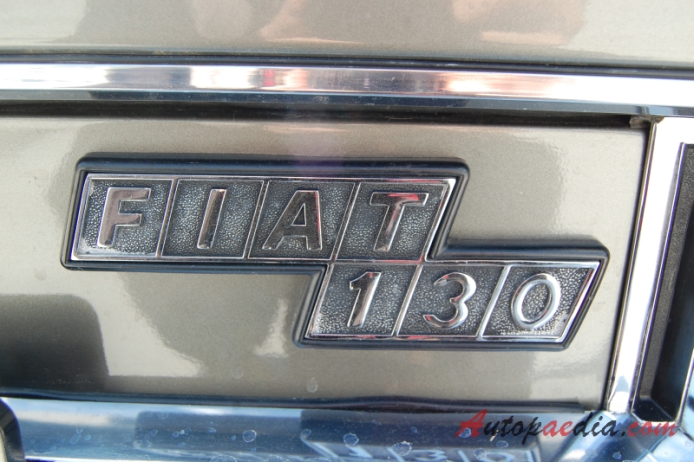 Fiat 130 1969-1977 (1971-1976 Fiat 130 Berlina typ B 3200 sedan 4d), emblemat tył 