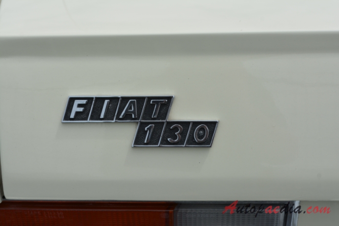 Fiat 130 1969-1977 (1971-1977 Fiat 130 BC Coupé 2d), emblemat tył 