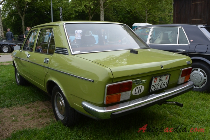Fiat 132 2. seria 1974-1977 (1976 Fiat 132 1800ccm GLS sedan 4d), lewy tył