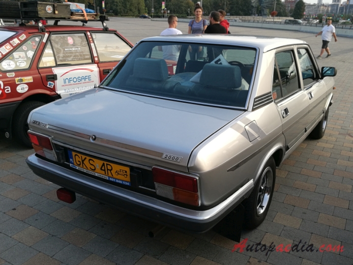 Fiat 132 3. seria 1977-1981 (Fiat 132 2000ccm sedan 4d), prawy tył