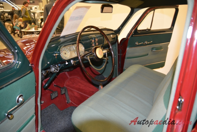 Fiat 1900 1952-1958 (1953 Fiat 1900 sedan 4d), wnętrze