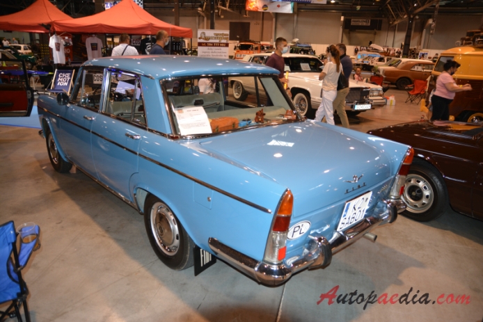 Fiat 1800 1959-1968 (1962 Fiat 1800 B sedan 4d), lewy tył