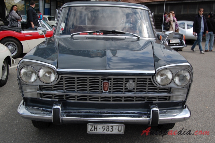 Fiat 2300 1961-1968 (sedan 4d), przód