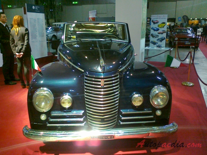 Fiat 2800 1938-1944 (phaeton 4d), przód