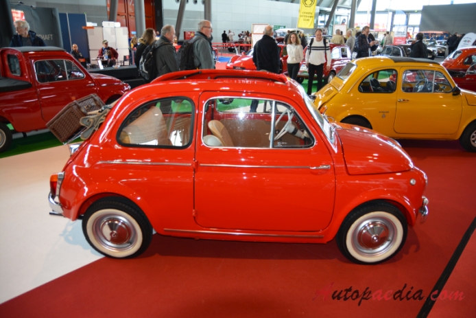 Fiat 500 1957-1975 (1959-1960 Fiat Nuova 500 N Transformabile), prawy bok