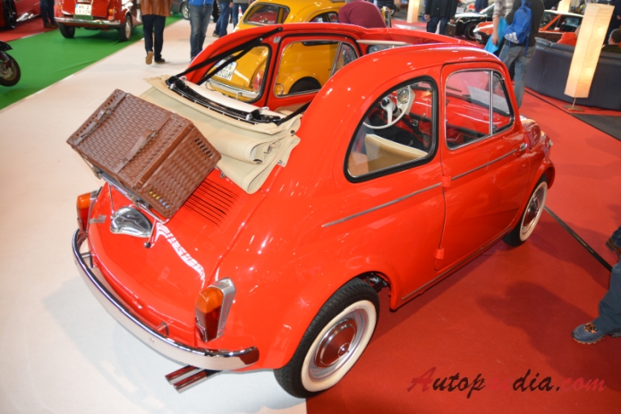 Fiat 500 1957-1975 (1959-1960 Fiat Nuova 500 N Transformabile), prawy tył