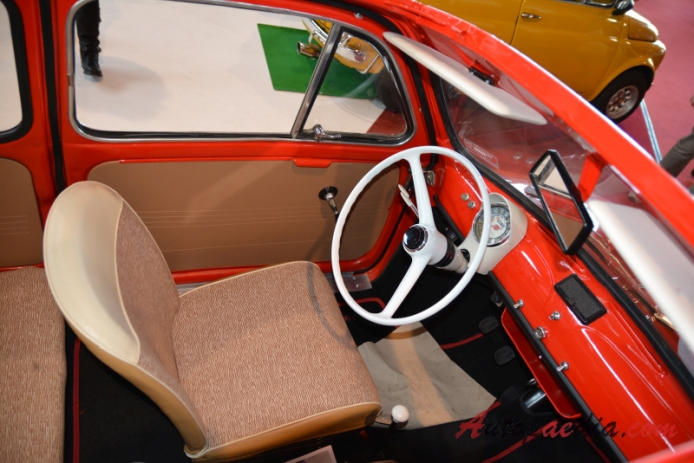 Fiat 500 1957-1975 (1959-1960 Fiat Nuova 500 N Transformabile), wnętrze